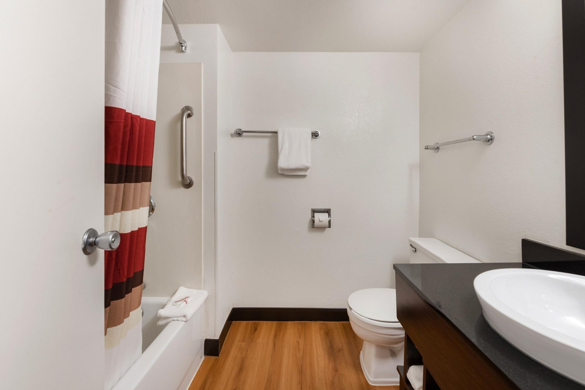 Red Roof Inn Plus+ Columbus - Worthington Extérieur photo