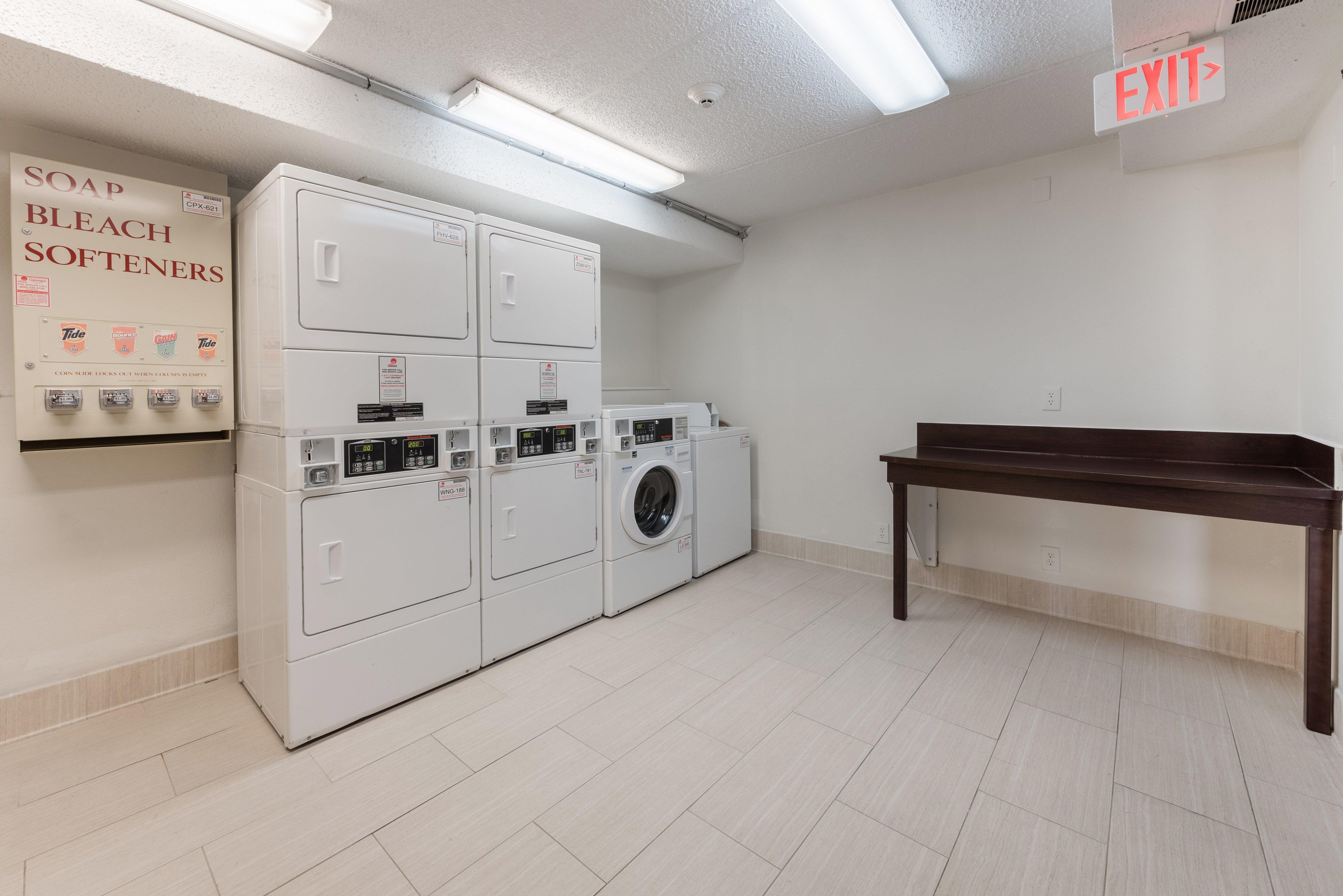 Red Roof Inn Plus+ Columbus - Worthington Extérieur photo