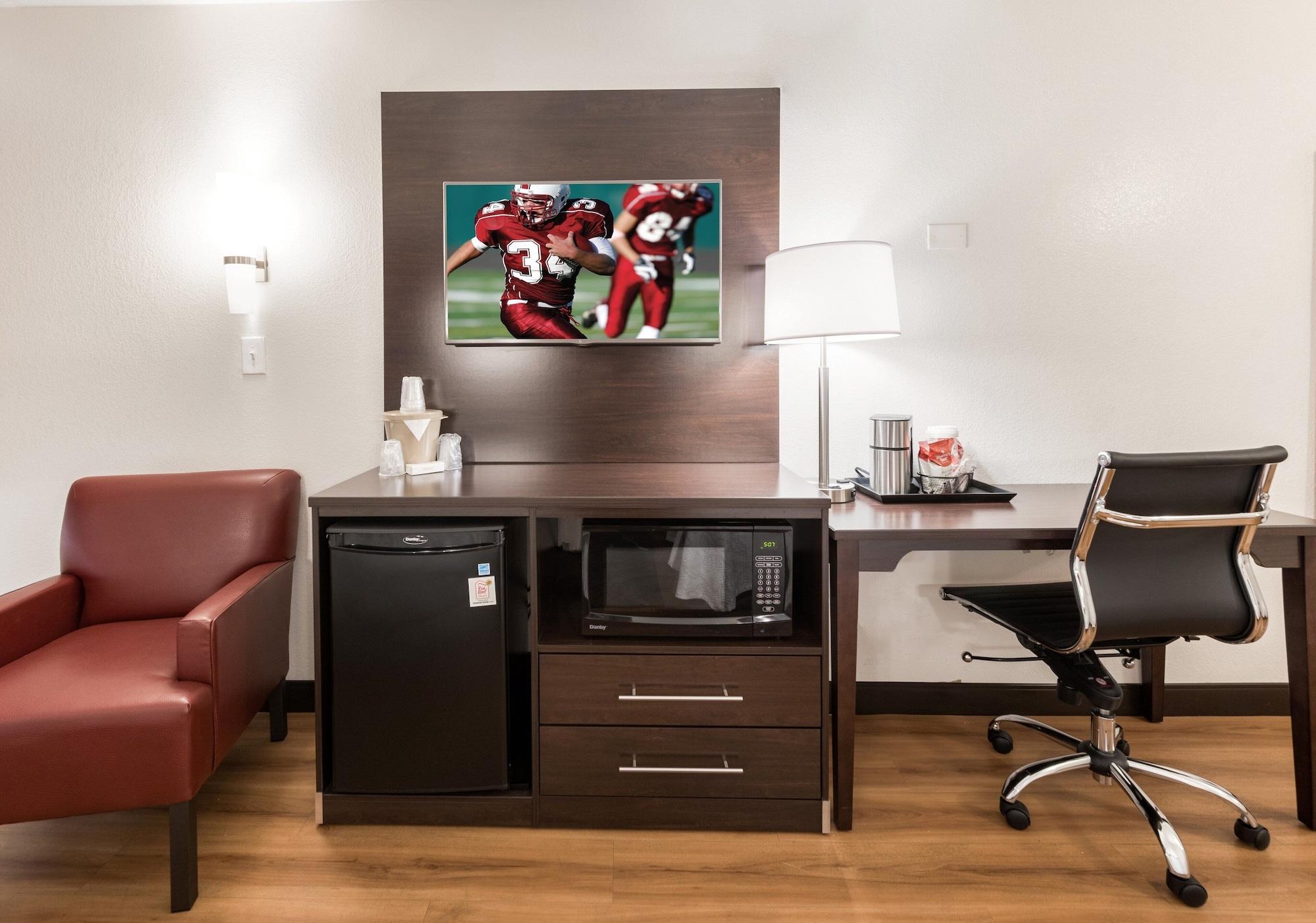 Red Roof Inn Plus+ Columbus - Worthington Extérieur photo