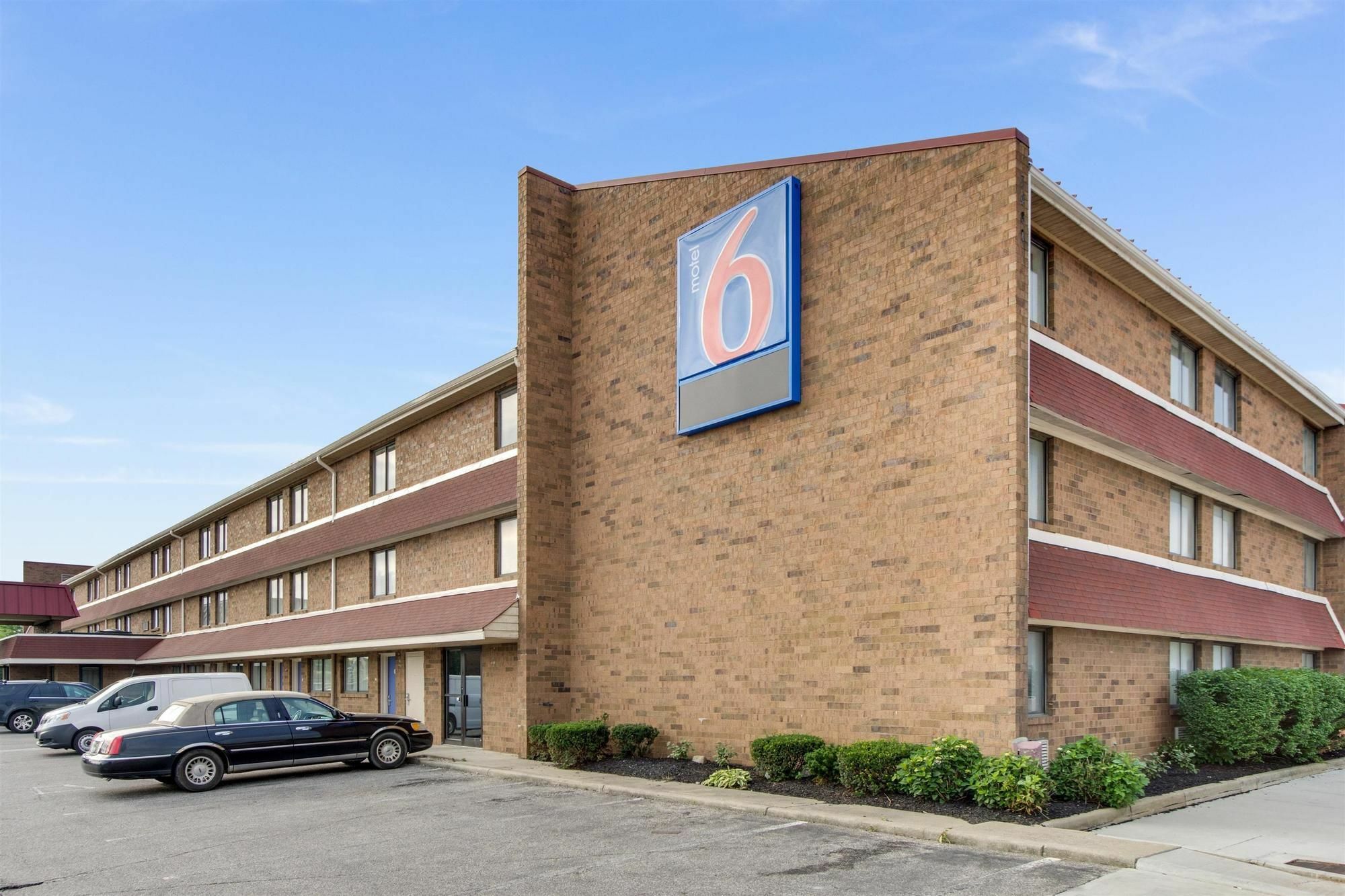 Red Roof Inn Plus+ Columbus - Worthington Extérieur photo