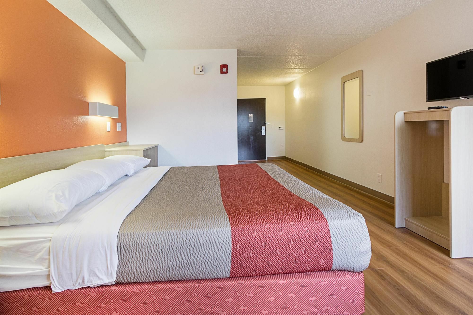Red Roof Inn Plus+ Columbus - Worthington Extérieur photo