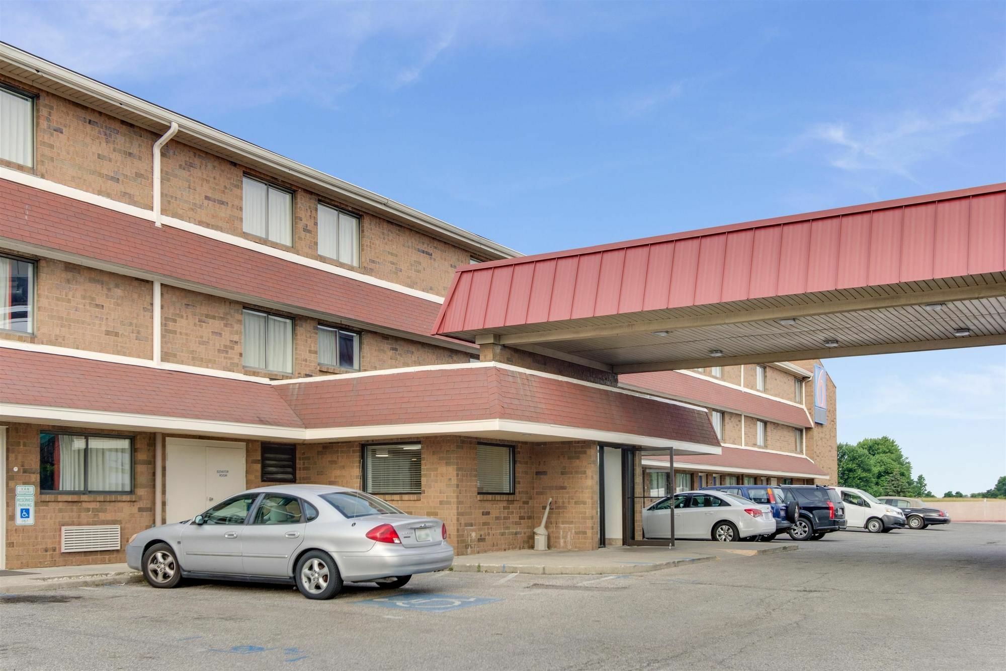 Red Roof Inn Plus+ Columbus - Worthington Extérieur photo