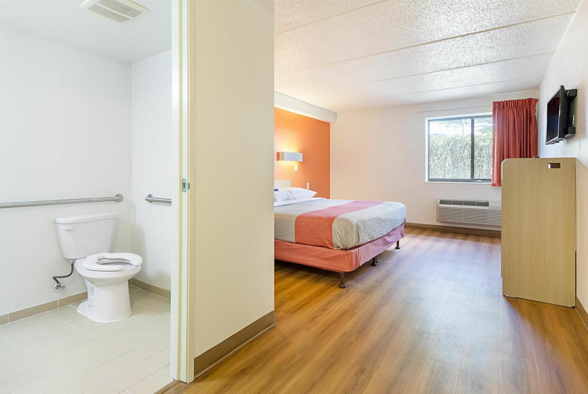 Red Roof Inn Plus+ Columbus - Worthington Extérieur photo