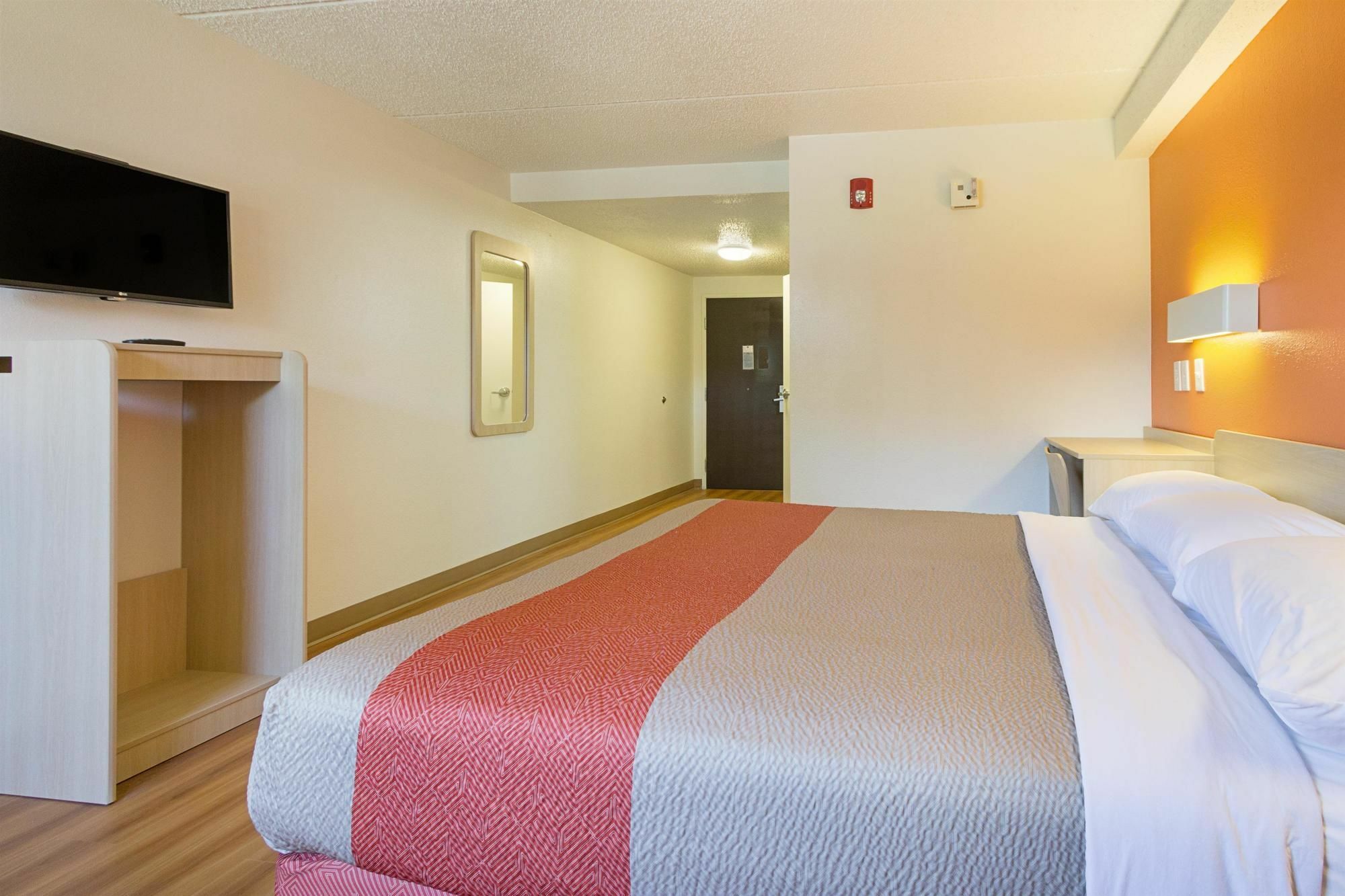 Red Roof Inn Plus+ Columbus - Worthington Extérieur photo
