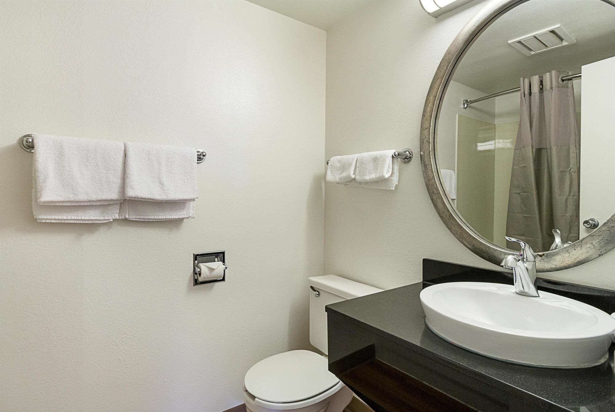 Red Roof Inn Plus+ Columbus - Worthington Extérieur photo